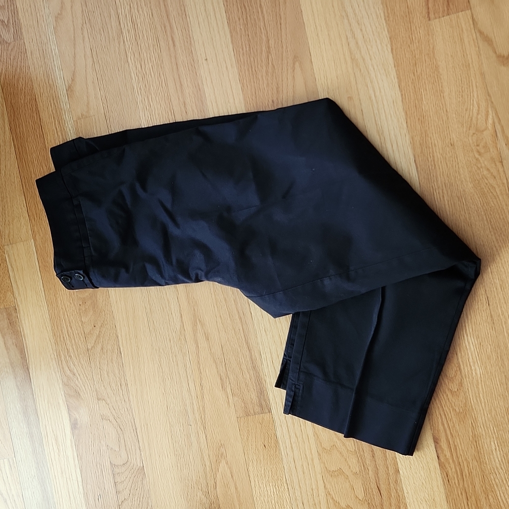 Talbots Size 12, black, cropped/capris pants, stretch - Picture 12 of 12